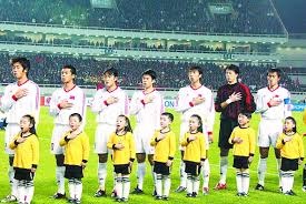 大谷翔平在 2023 经典赛期间对捷克球员展现友好风范，获得全球社交媒体点赞